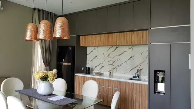 Inspirasi Desain Unik Rumah Tropis dengan Material Mudah Didapat