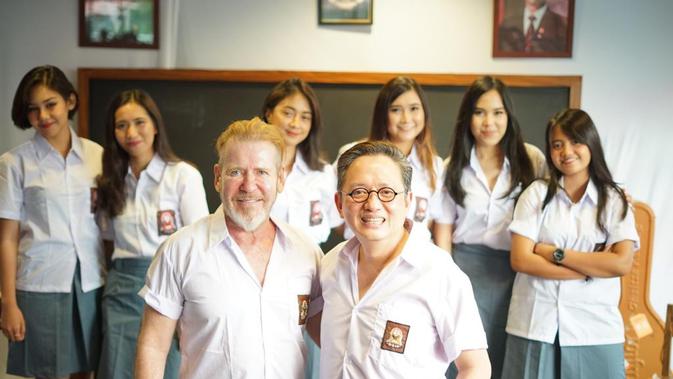 Vanesha Prescilla saat peluncuran album soundtrack Dilan 1990 dan Dilan 1991 di Resto cepat saji KFC Cideng, Tanah Abang, Jakarta Pusat, Rabu (24/4/2019). (Istimewa)