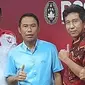 Perwakilan Asprov PSSI DKI Jakarta, Taufik Jursal Effendi (kanan) saat bertemu Sekjen PSSI Yunus Nusi (istimewa)