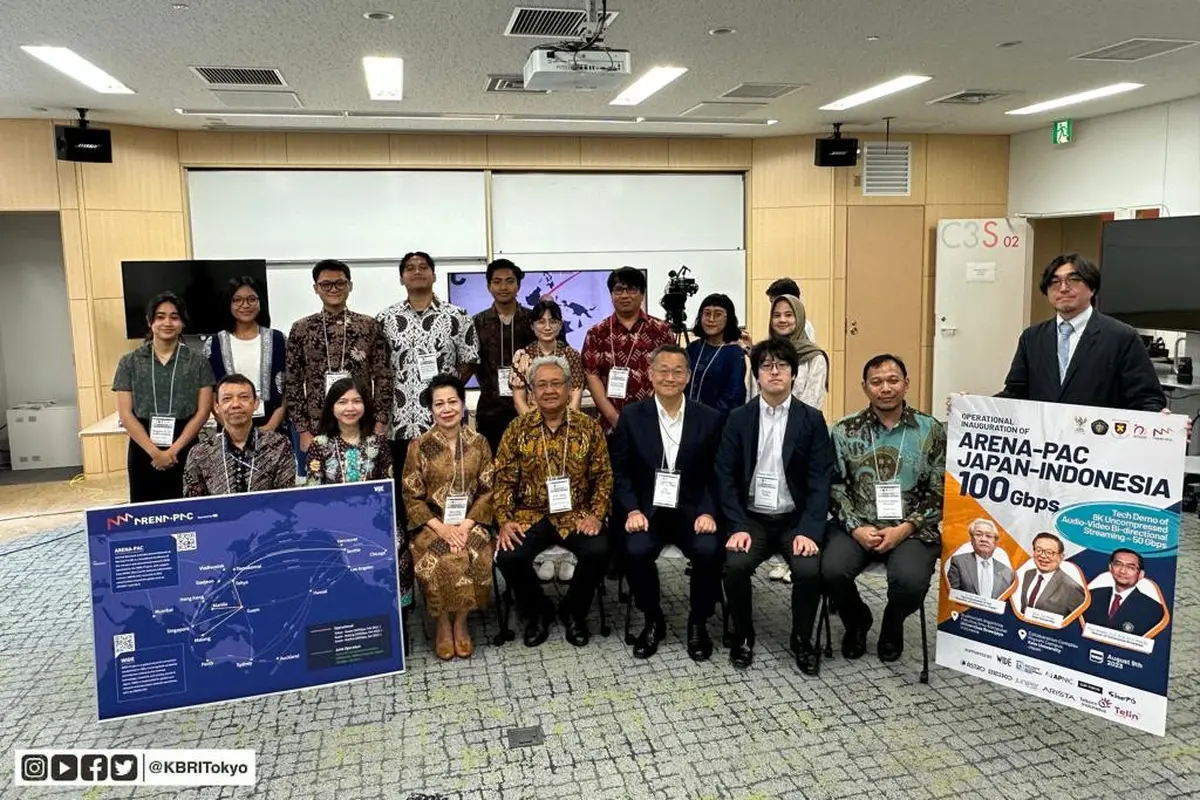 Dubes RI Tokyo bersama Rektor Brawijaya dan Wakil Rektor Keio Jepang Resmikan Jaringan Berkecepatan Tinggi 100 Gbps.