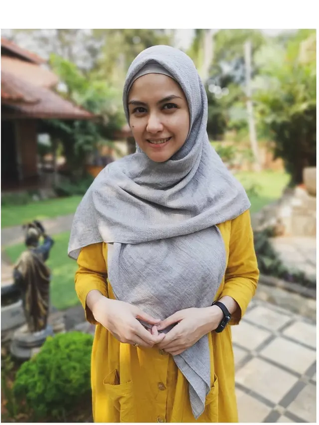 Jarang Muncul di Layar Kaca, Ini 7 Potret Terbaru Revalina S Temat