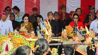 Presiden Kelima RI Megawati Soekarnoputri saat membuka Pesta Kebudayaan Bali ke-45 di Denpasar, Bali, Minggu (18/6/2023). (Foto: Dokumentasi PDIP).