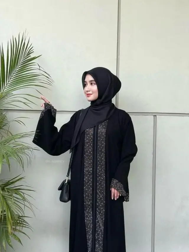 Gamis Syar’i Hitam Bordir