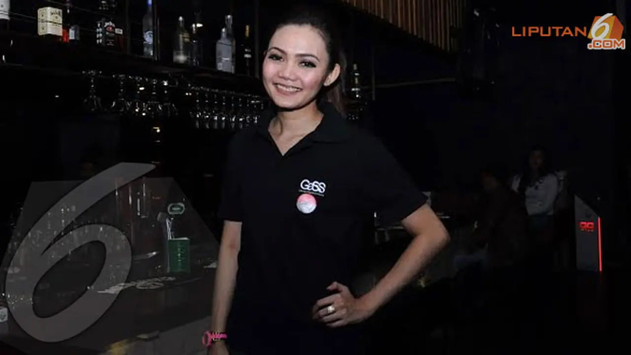 rina-gallery-140128c3.jpg