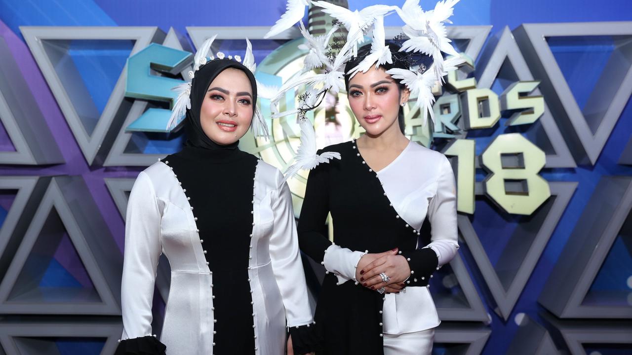 [Bintang] Syahrini - Aisyahrani