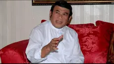 Raja Dangdut Rhoma Irama angkat bicara soal fenomena bunyi sangkakala yang berasal dari langit. Dari kacamata ajaran Islam, pria yang juga dikenal pendakwah ini melihat peristiwa itu sebagai hal yang gaib.