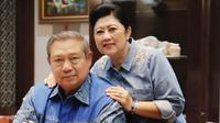 Kemesraan SBY dan Ani Yudhoyono (Dok.Instagram/@aniyudhoyono/https://www.instagram.com/p/Bl4va8sFx5-/Komarudin)