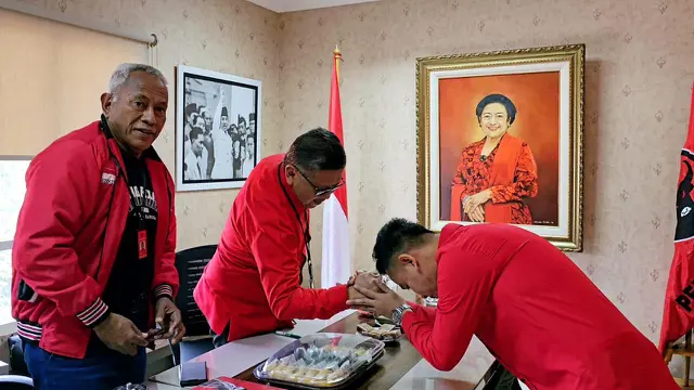 Wali Kota Solo Gibran Rakabuming Raka telah tiba di kantor DPP PDIP, di kawasan Menteng, Jakarta Pusat, Senin (22/5/2023).