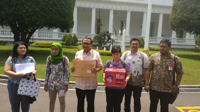Koalisi Save Baiq Nuril (Merdeka.com/Titin Supriatin)