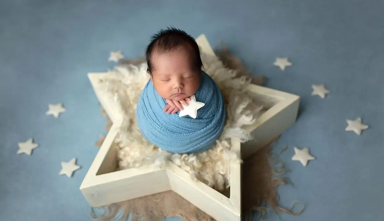 Anak Roger Danuarta dan Cut Meyriska (Instagram/shaquillekailidanuarta)