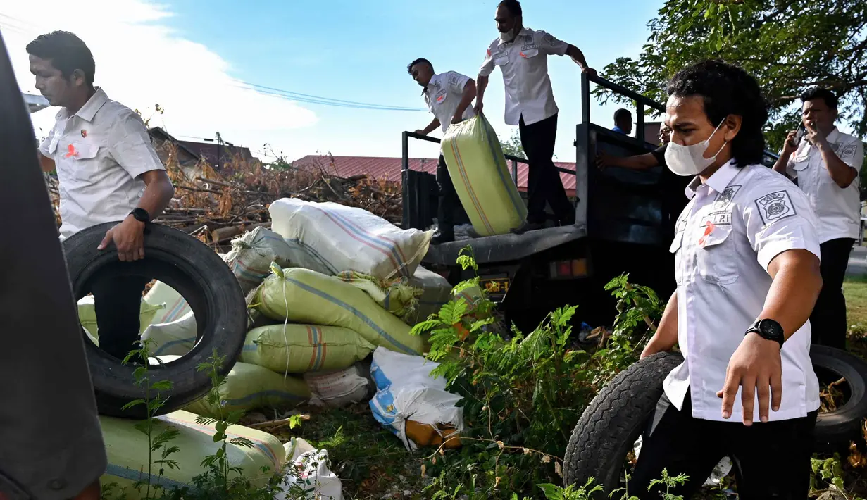 Total barang bukti yang dimusnahkan mencapai 80,5 kilogram sabu, 1,3 ton ganja, dan 1 kilogram kokain. (Chaideer MAHYUDDIN/AFP)