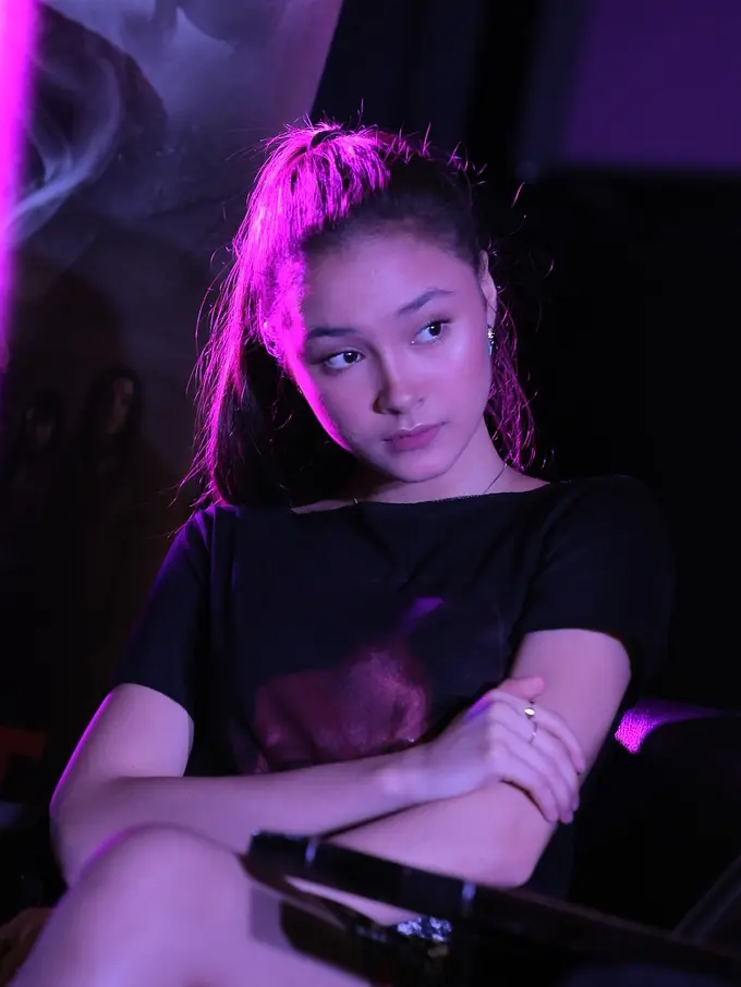 [Bintang] Caitlin Halderman