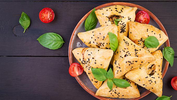 5 Resep Samosa, Kudapan Khas India Untuk Menu Takjil dan ...