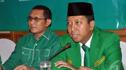 Sekjen PPP M. Romahurmuziy mengatakan akan menggelar rapat pimpinan nasional (rapimnas) selama dua hari ke depan, Jakarta, Minggu (14/9/2014) (Liputan6.com/Miftahul Hayat) 