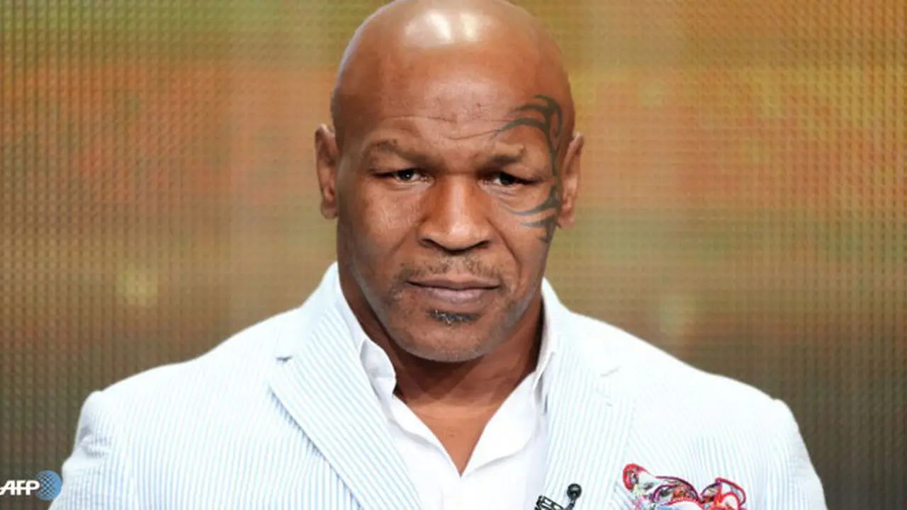mike-tyson-kalem-130827b.jpg