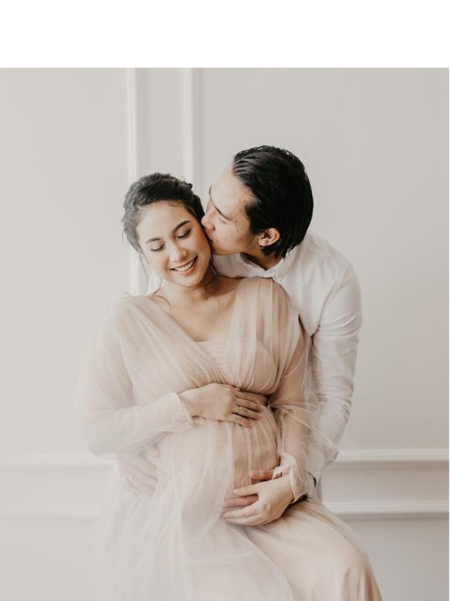 Tengah Nantikan Kelahiran, Ini 7 Potret Maternity Shoot Istri Ryuji Utomo