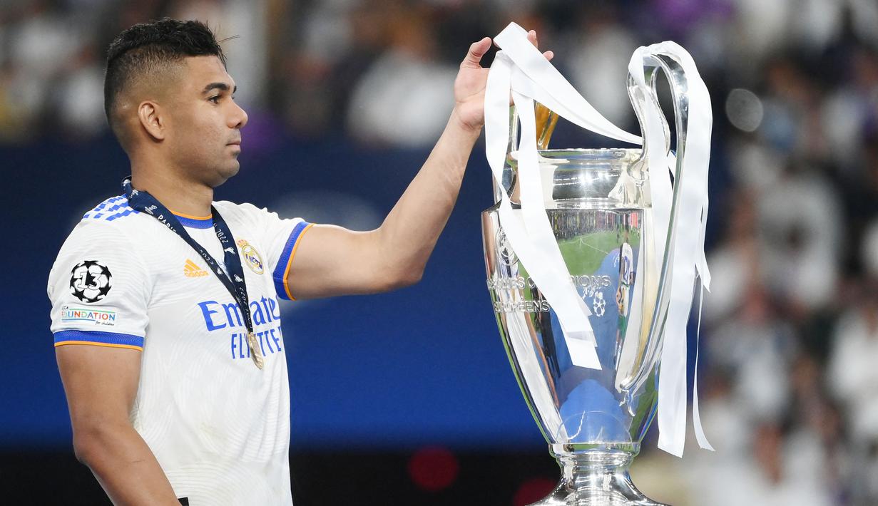 Performa terbaik gelandang asal Brasil ini telah kembali di bawah asuhan Ancelotti. Dia punya peran yang penting atas dua gelar yang didapat Real Madrid. Casemiro tercatat telah tampil sebanyak 48 kali. (AFP/Franck Fife)