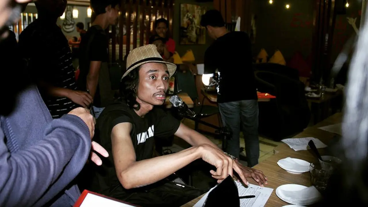 Barista kursi roda 