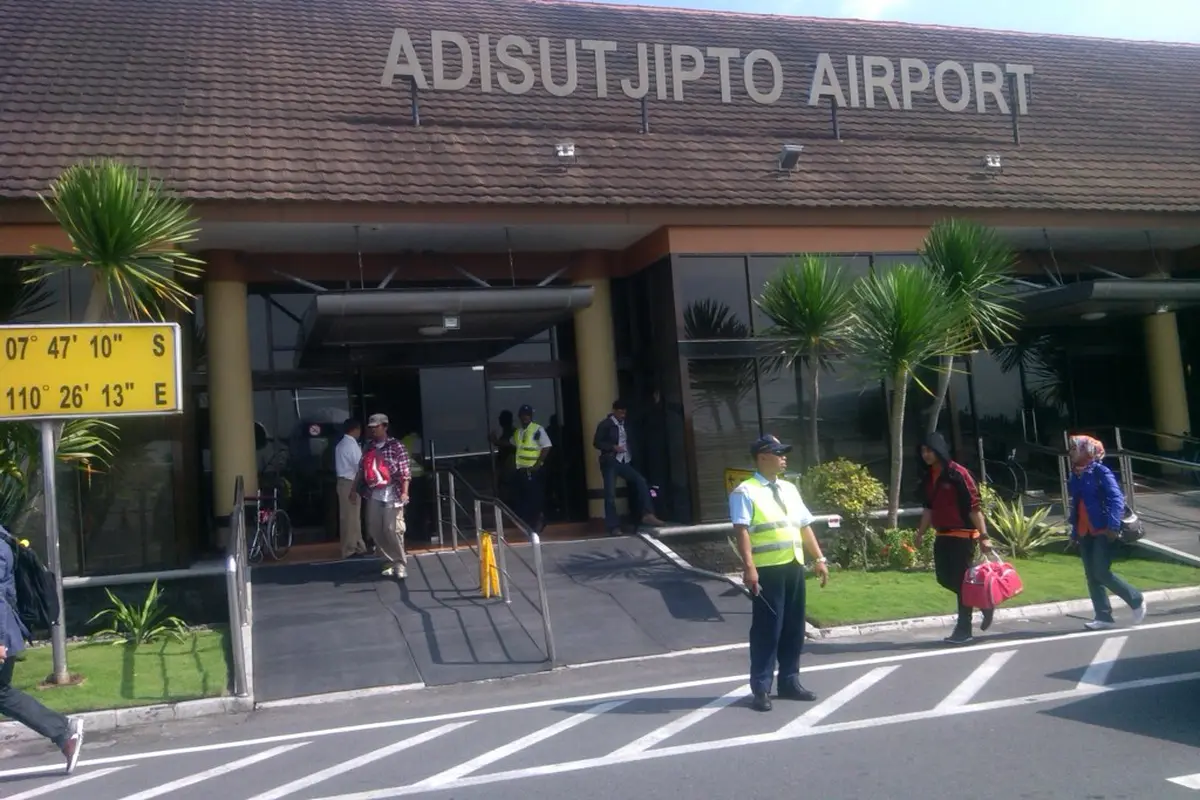 Bandara Adisutjipto 