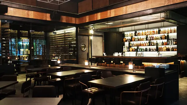 Pengalaman Menyantap Daging Steak Sapi yang Diasap Lebih dari 12 Jam, Hadir Perdana di Jakarta