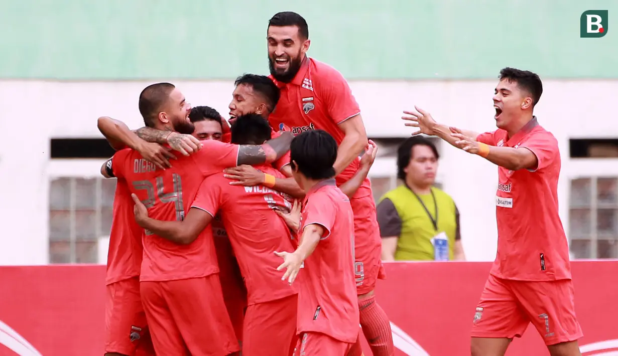 BRI Liga 1 telah menyelesaikan 10 laga di musim 2022/2023 dan telah mencatatkan tim-tim paling tajam dengan torehan gol terbanyak hingga kini. Tentunya ada peran menonjol dari pemain ini depan yang mampu tampil subur dengan membawa timnya masuk dalam daftar 5 tim paling produktif berikut ini. (Bola.com/M Iqbal Ichsan)