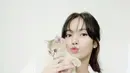 Hasil pemotretan yang dilakukan sendiri oleh Lisa ini pun jadi sorotan netizen. Pasalnya, foto-foto tersebut terlihat bak sebuah pemotretan untuk majalah. (Liputan6.com/IG/@lalalalisa_m)