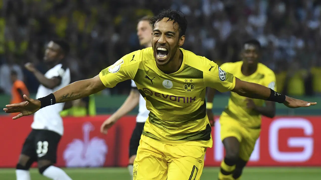 Kabar Transfer: MU Buru Bintang PSG, Liverpool Tawar Aubameyang