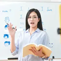 ilustrasi guru/aslysun/Shutterstock