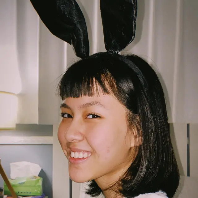 6 Potret Hasya Kyla Tampil dengan Rambut Berponi, Makin Terlihat Imut