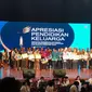 Kemendikbud memberikan penghargaan kepada 10 orang tua hebat. (Liputan6.com/Devira Prastiwi)