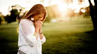 36 Quotes on Prayer: Exploring the Essence of Prayer