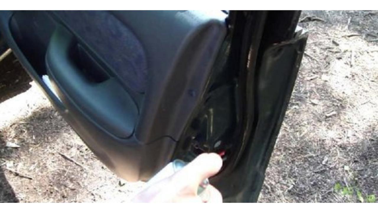 Tips merawat karet pintu mobil