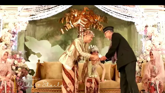 Potret Akad Nikah Vidi Aldiano dan Sheila Dara dengan Adat Sunda (YouTube Vidi Aldiano)