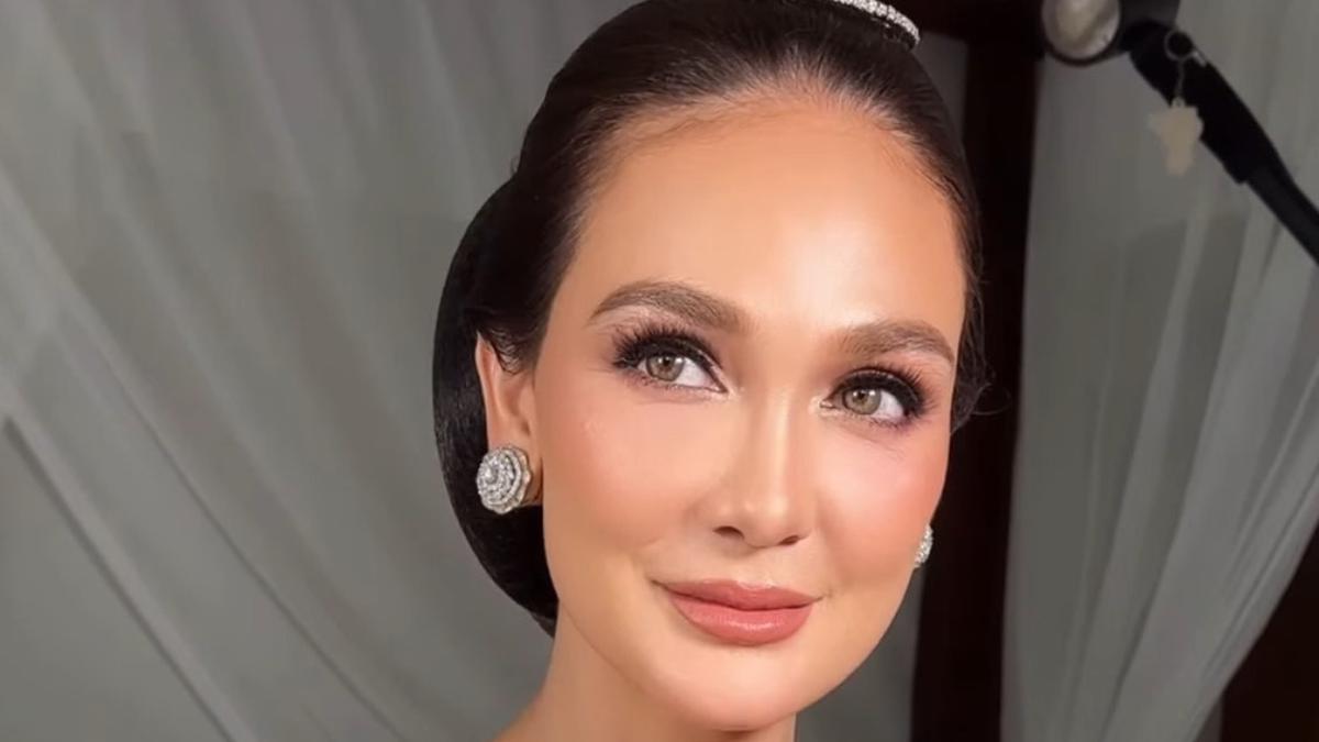 Detail Jumputan Draperry Luna Maya di Momen Siraman, Dibuat Langsung Tanpa Jahitan