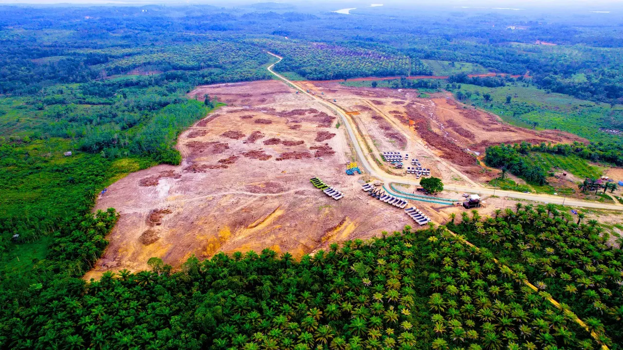 Badan Bank Tanah telah melakukan sosialisasi Reforma Agraria (RA) kepada masyarakat yang terdampak proyek pembangunan Bandara Very Very Important Person (VVIP) dan jalan tol di Penajam Paser Utara (PPU), Kalimantan Timur.