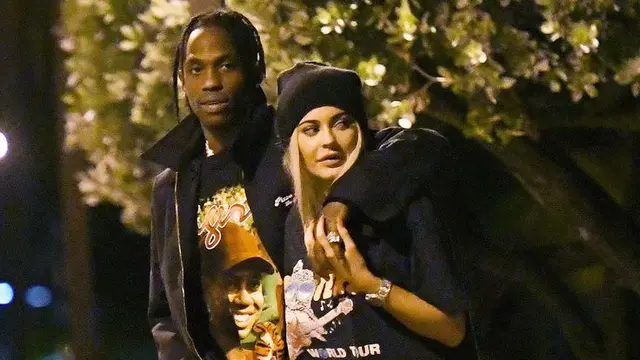 [Bintang] Travis Scott - Kylie Jenner