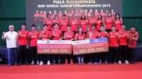 Tim Indonesia mendapatkan hadiah Rp500 juta dari sponsor setelah berprestasi di Kejuaraan Dunia Bulutangkis Junior 2019. (dok. PB Djarum)