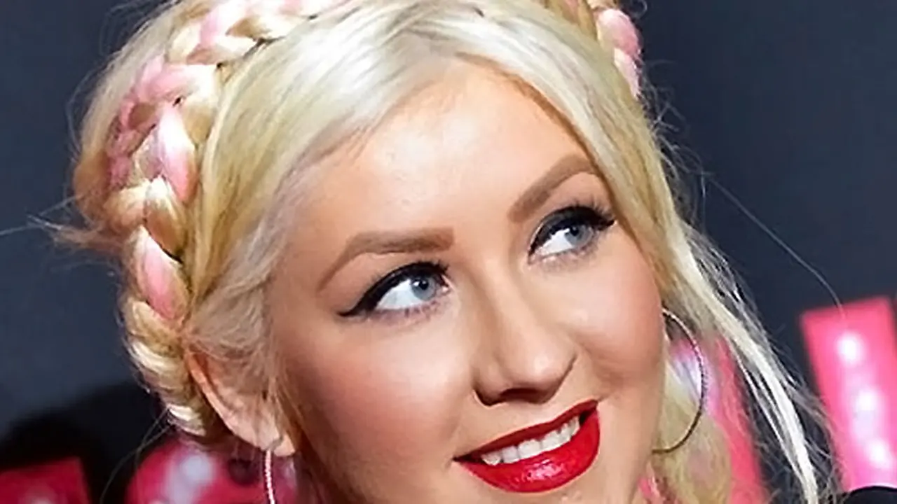 christina-aguilera-130909c.jpg