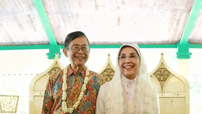 [Bintang] Nani Wijaya dan Ajip Rosidi