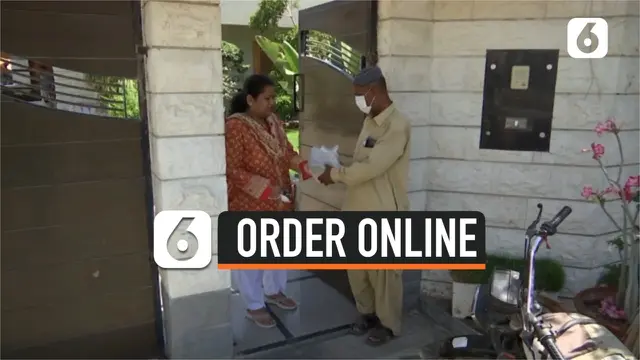 VIDEO: Takut Corona, Warga Pakistan Belanja Makanan Online di Bulan Ramadan