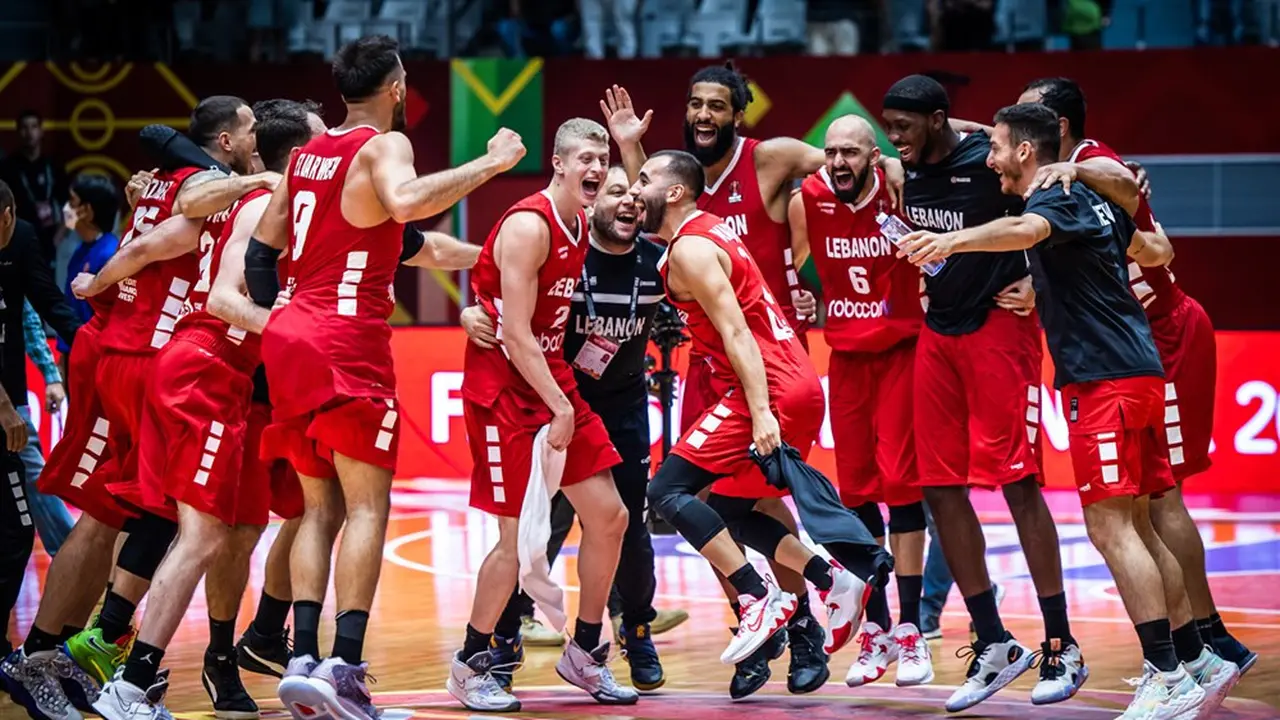 Selebrasi pemain Lebanon usai meraih tiket ke final FIBA Asia Cup 2022