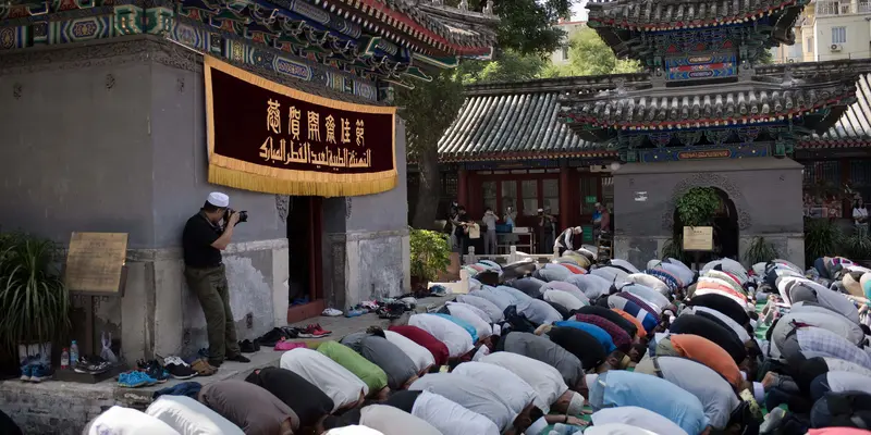 Muslim Cina Rayakan Idul Fitri