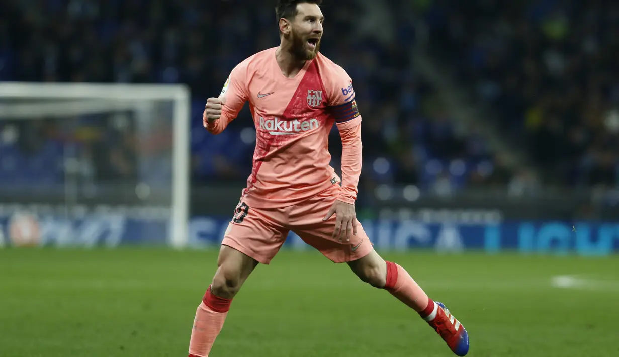 1. Lionel Messi (Barcelona) - 16 gol dan 10 assist (AFP/Pau Barrena)