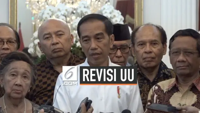 Presiden Joko Widodo atau Jokowi mengundang puluhan tokoh yang terdiri dari budayawan, ahli hukum, seniman, hingga pengusaha ke Istana Merdeka Jakarta, Kamis (26/9/2019). Salah satu hal yang dibahas yaitu, aksi demonstrasi mahasiswa menolak revisi UU...