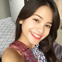 Lama tidak terdegar kabarnya, Juwita Maritsa datang membawa kabar bahagia, dimana dirinya telah melangsung lamaran dengan sang kekasih. (Liputan6.com/IG/jmaritsas)