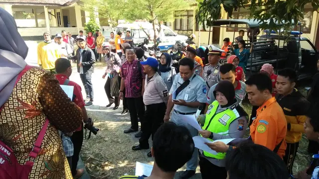 Jasa Raharja Serahkan Santunan Korban Meninggal Kecelakaan KM. Santika Nusantara