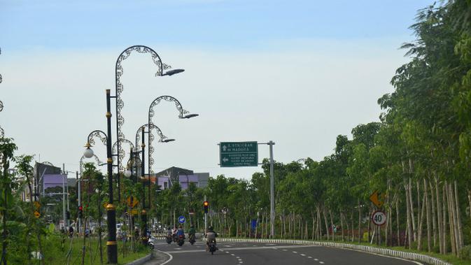 Jalan MERR IIC Surabaya, Jawa Timur. (Foto: Liputan6.com/Dian Kurniawan)