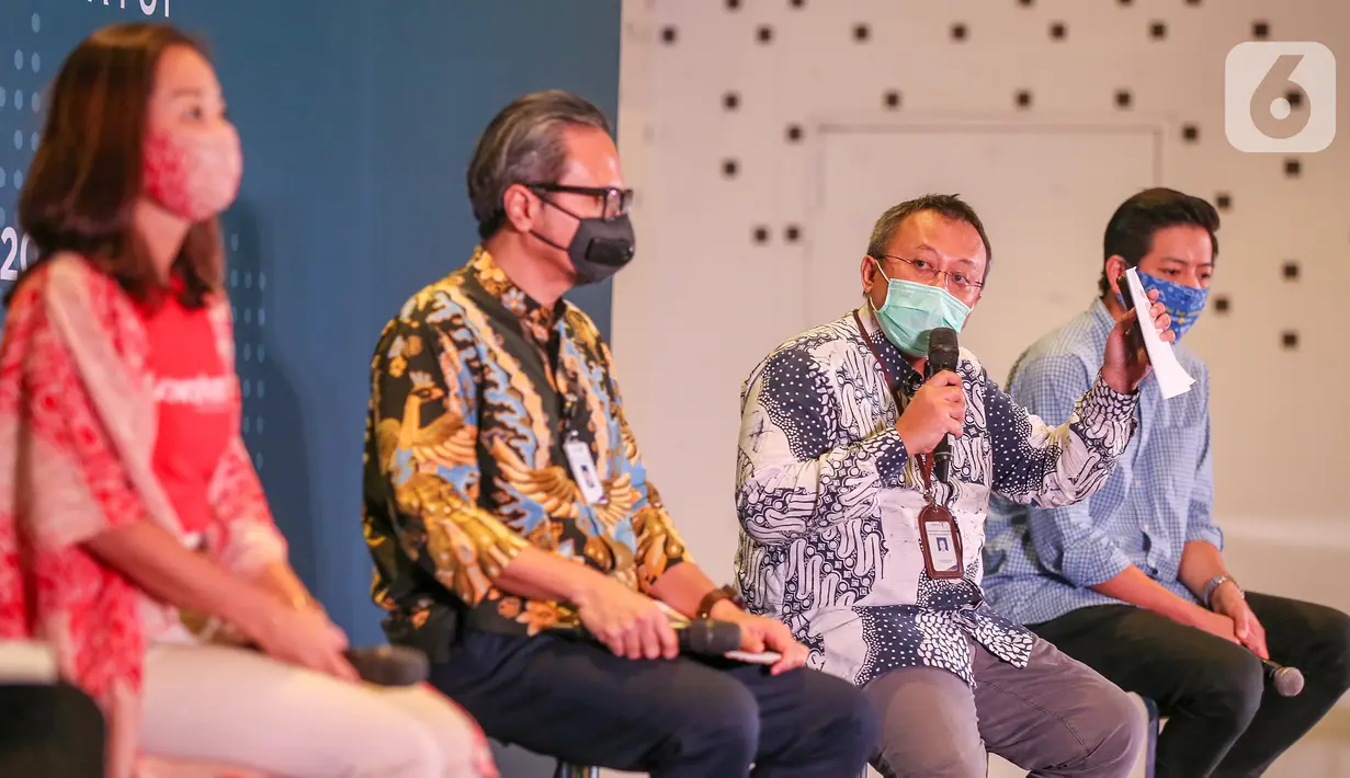 Direktur Aplikasi dan Tata Kelola Ekonomi Digital Kemenparekraf Muhammad Neil El Himam pada press kick off program BEKUP 2020, di Jakarta, Selasa (7/7/2020). Program tahunan BEKUP mengajak para startup pemula melawan pandemi COVID-19 lewat ide dan inovasi bisnis. (Liputan6.com/Fery Pradolo)