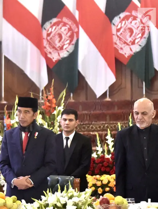 Presiden Jokowi dan Presiden Afganistan Ashraf Ghani pada jamuan santap siang kenegaraan di Istana Presiden Arg, Senin (29/1). Kunjungan presiden Indonesia ini menjadi yang pertama setelah hampir enam dekade berlalu. (Liputan6.com/Pool/Biro Pers Setpres)
