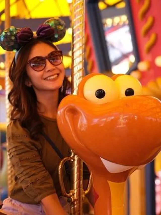 Surya Insomnis bersama keluarga liburan ke Amerika (Instagram//tyararenata/suryainsomnia)